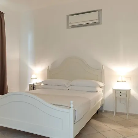 Baia Dei Mergoli Hotel 3*