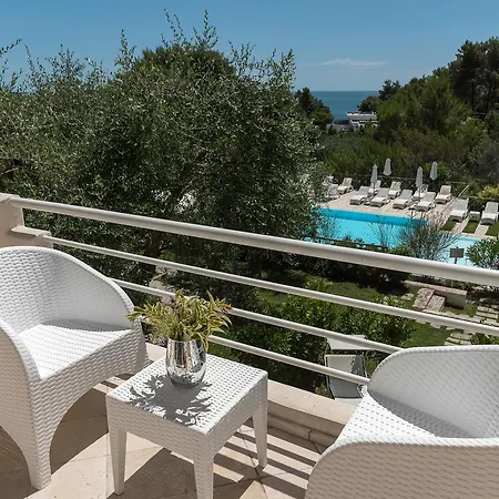 Baia Dei Mergoli Hotel